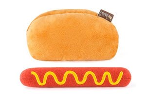 PLAY Hot Dog Toy